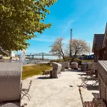 Kanal-haus 