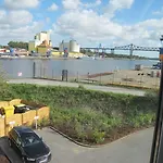 Kanal-haus 