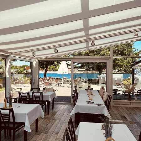 Kanal-haus Direkt Am Nok Hotel Osterrönfeld