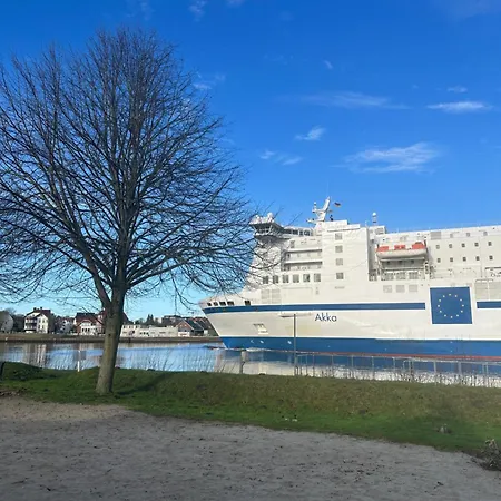 Hotel Kanal-haus Direkt Am Nok 3*
