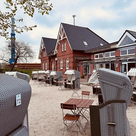 Kanal-haus Direkt Am Nok Hotel