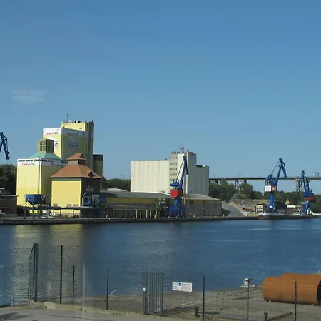 ホテル Kanal-haus 