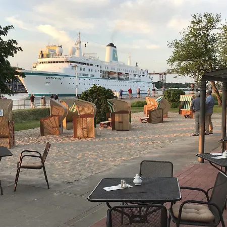Kanal-haus Direkt Am Nok Hotel 3*